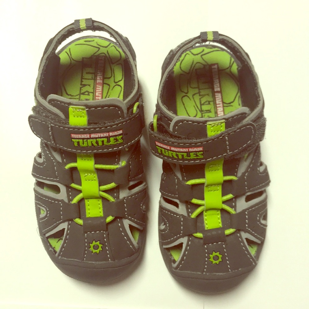 Ninja Turtle sandals Sz 7 toddlers